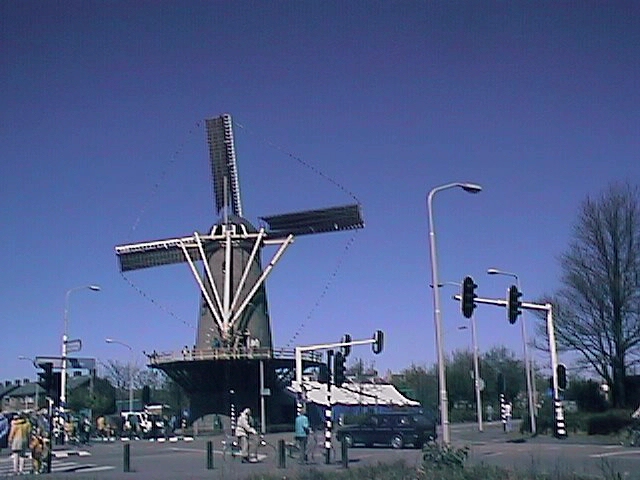 Molen_s.jpg (175849 bytes)